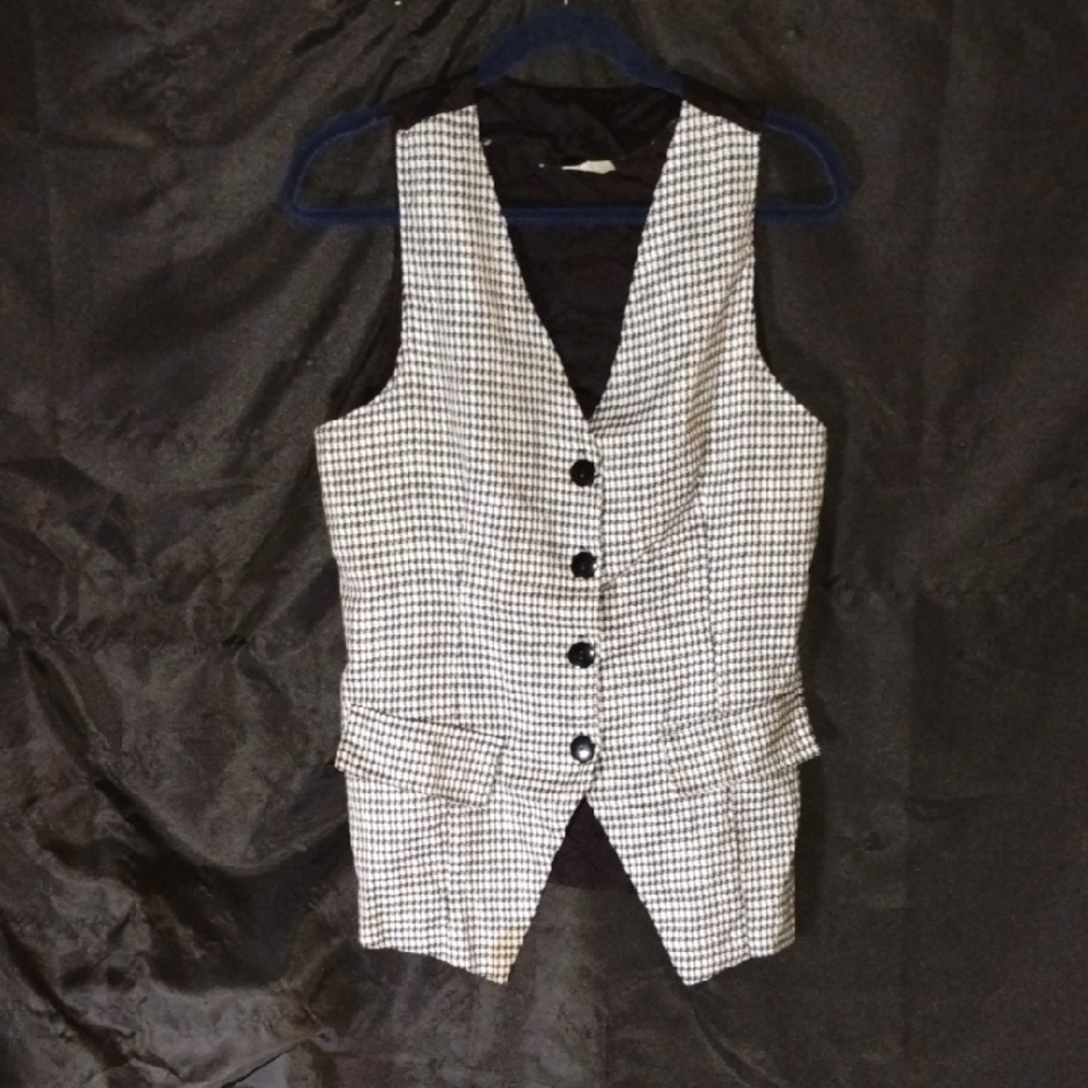 Vtg Stylish Black and White Houndstooth Vest